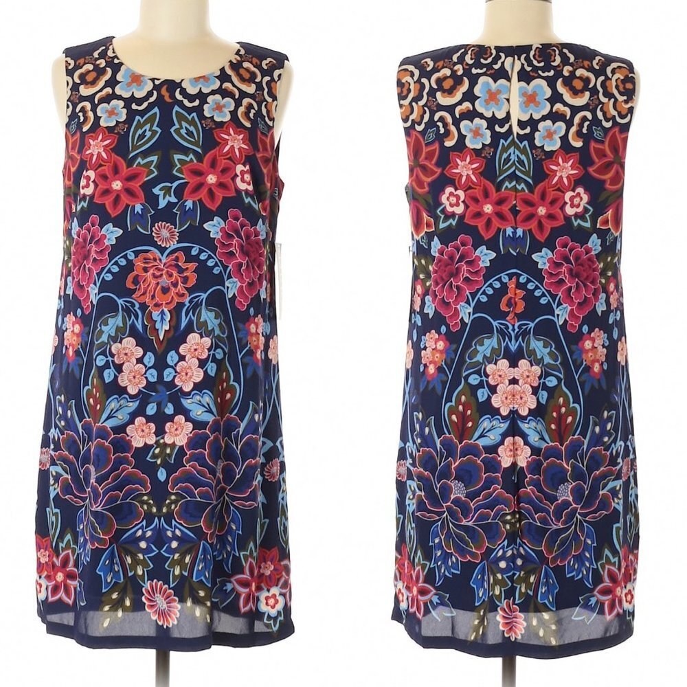 NWT - Sangria Sleeveless Keyhole Floral Dress
